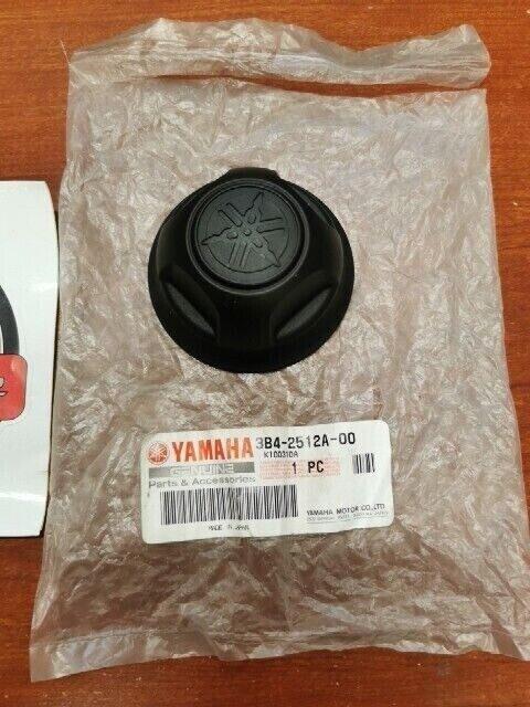 NOS Yamaha YFM450 YFM550 WHEEL CAP 3B4-2512A-00-00 SUB 1HP-F512A-00-00 Y105