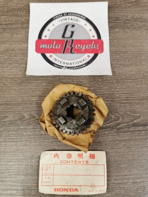 NOS HONDA S50 S65 1965 GEAR MAINSHAFT SECOND 2ND 23431-035-661 H88