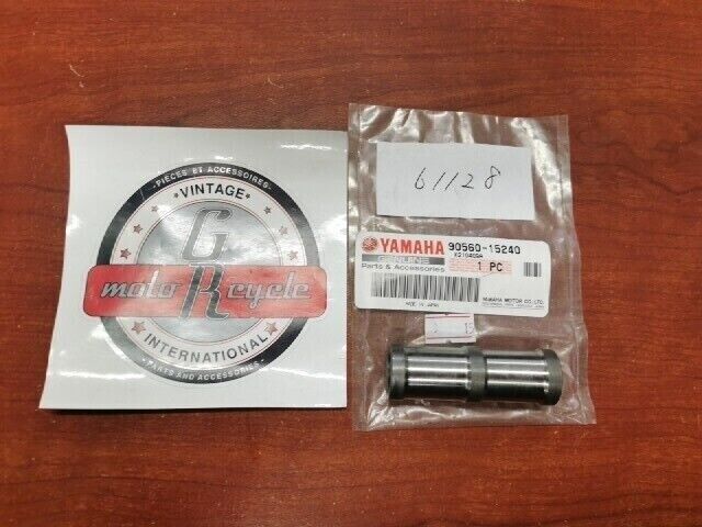 NOS Yamaha XT600 XV250 YZ250 YZ490 TTR250 FRONT WHEEL SPACER 90560-15240-00 Y102