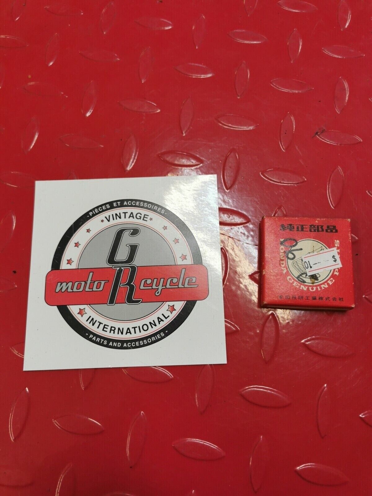 NOS Honda S65 PISTON RING SET KIT (OS 0.25) 13020-035-000 H6
