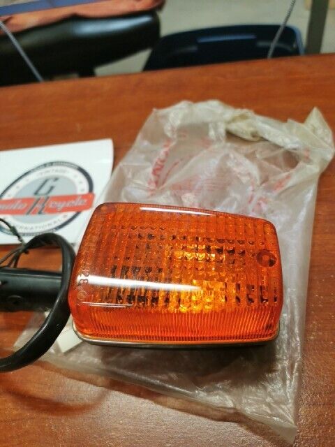 NOS Honda 1979 CB750F LEFT FRONT TURN SIGNAL FLASHER SUB. 33400-445-679 H73