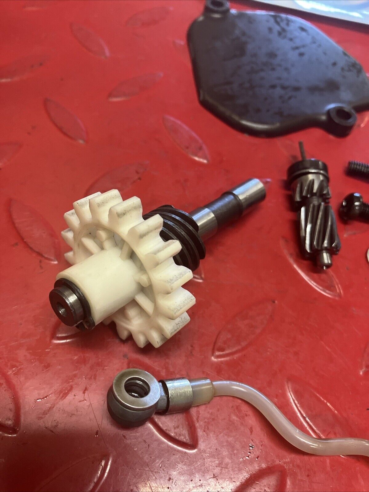 Honda MT125 1975 Complete oil pump assembly hose drive gear shaft 1974 1976