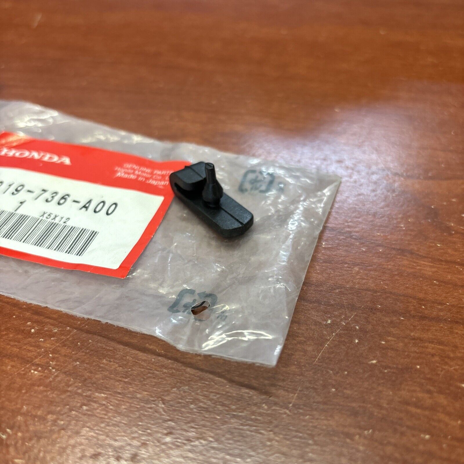 NOS Honda FG400 FG500 HS521 HS55 HS621 HS624 STOPPER RUBBER 50319-736-A00 H164