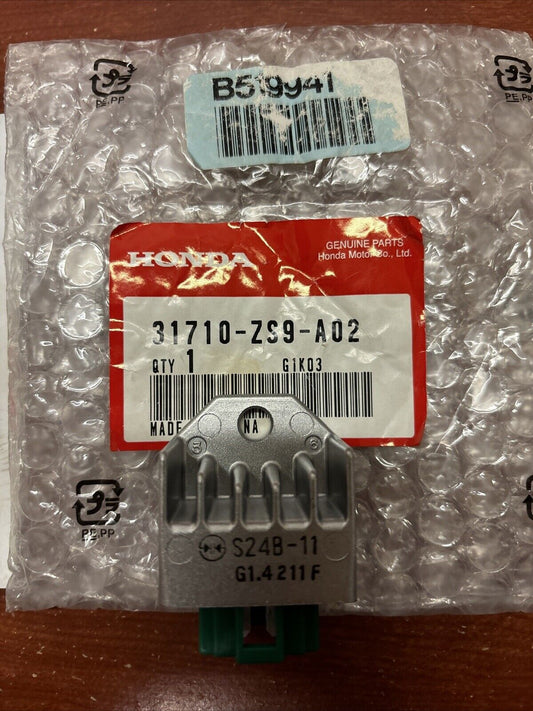 NOS Honda GX440IU REGULATOR RECTIFIER 31710-ZS9-A02 SUB 31710-ZS9-A01 H185
