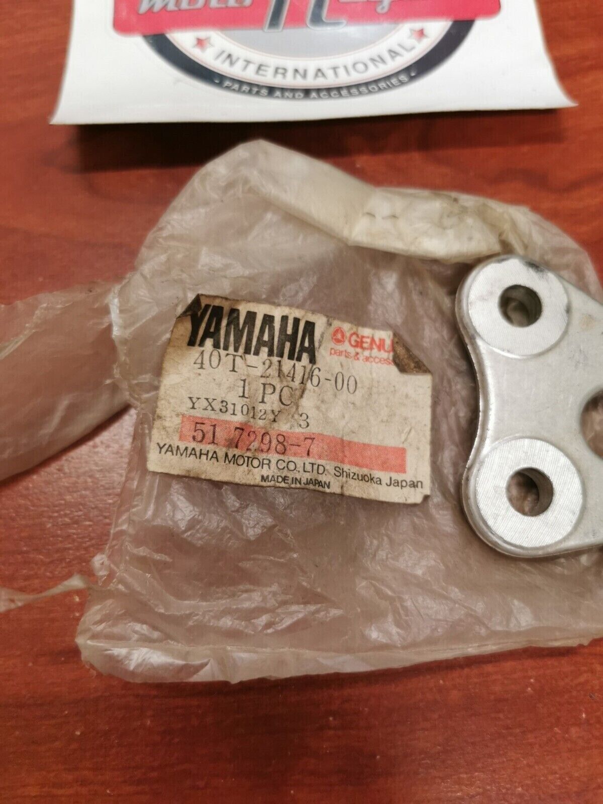 NOS Yamaha YZ490 WR500 FRONT UPPER BRACKET 2 40T-21416-00-00 Y87