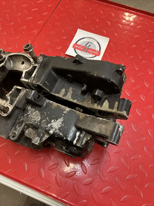 Honda CR250R 1984 left right crankcase set 111A0-KA4-741