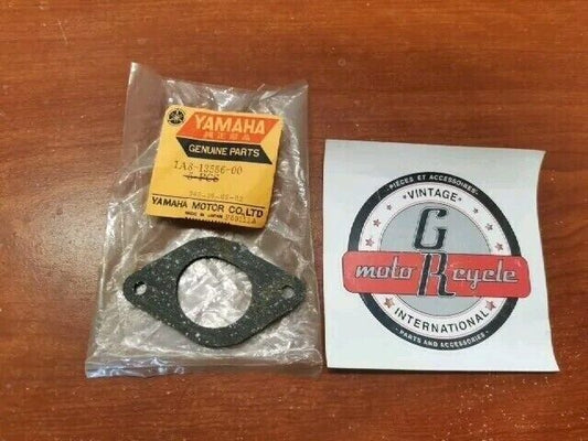 NOS Yamaha XS500 MANIFOLD GASKET 1A8-13556-00-00 SUB 1A8-13556-01-00 Y143