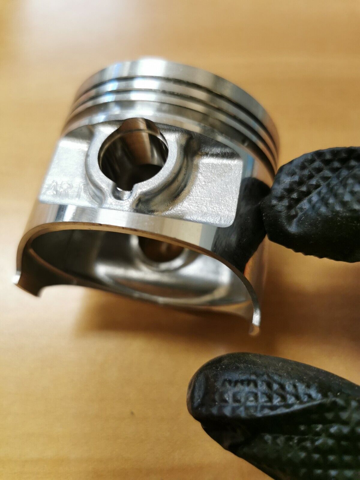 NOS KAWASAKI KZ650 PISTON STD 13001-080 SUPERSEDED BY 13001-1002 K6