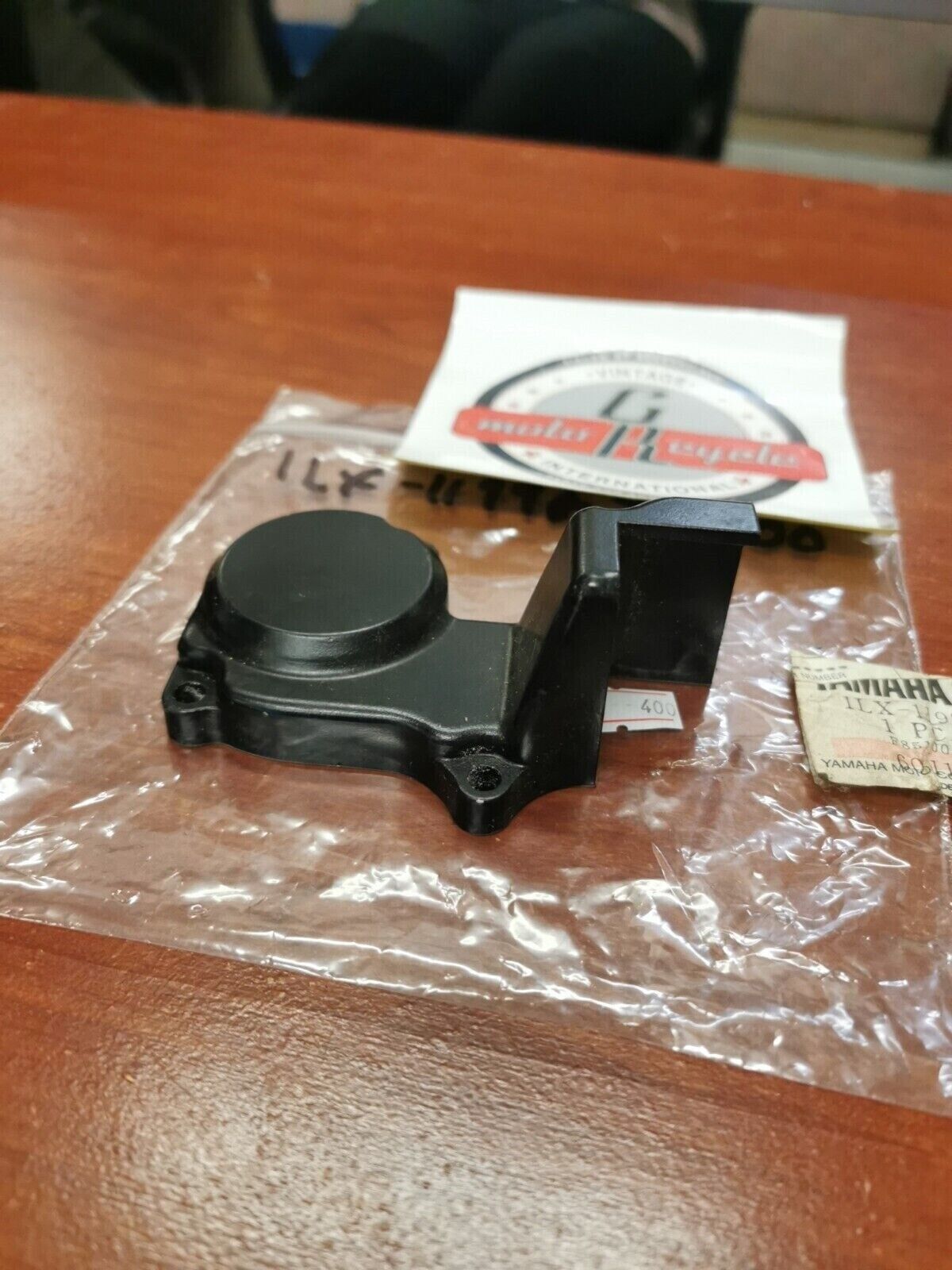 NOS Yamaha 1986 1987 YZ125 HOUSING 2 1LX-11992-00-00 Y85