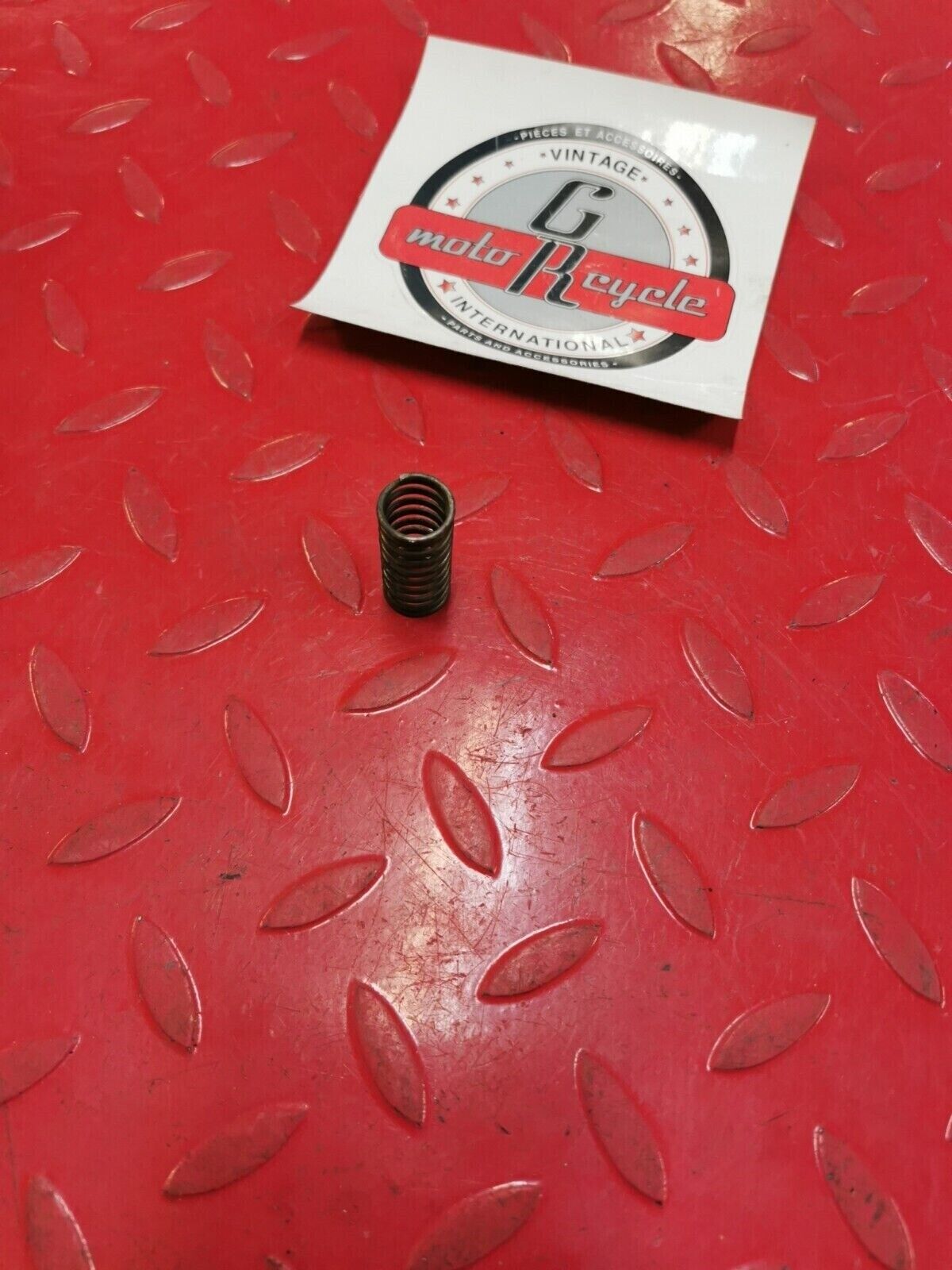 NOS Honda CB550 CB650 CBX CB750 CB500 SPRING RELIEF VALVE 15145-300-000 H31