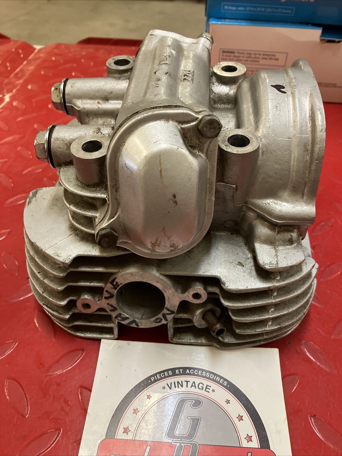 NOS Yamaha XV500 Virago 500 1983 1984 Cylinder head cover camshaft valve 2