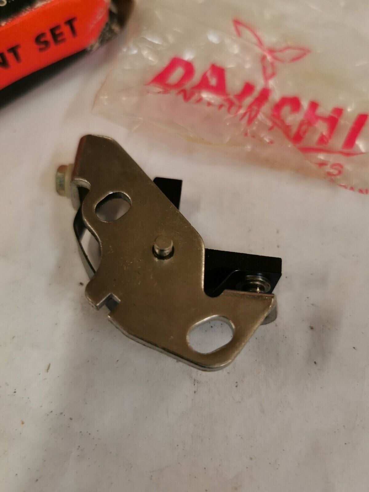 NOS DAIICHI HONDA SS125 CL125 POINTS 30202-230-004 J39