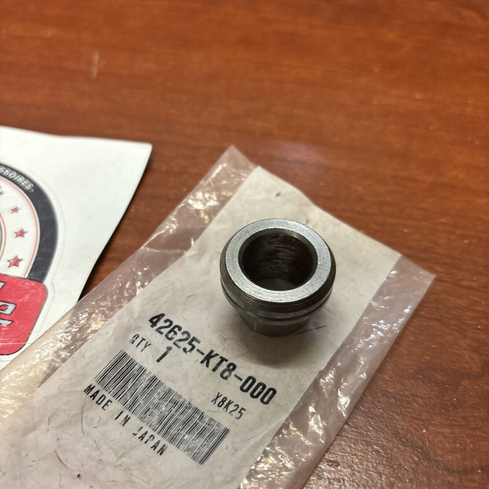 NOS Honda CB250F CB400F CBR250RR CBR600F REAR WHEEL COLLAR B 42625-KT8-000 H166