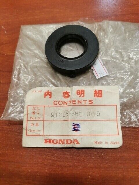 NOS Honda XL175 OIL SEAL (20X52X10) 91205-362-005 H68