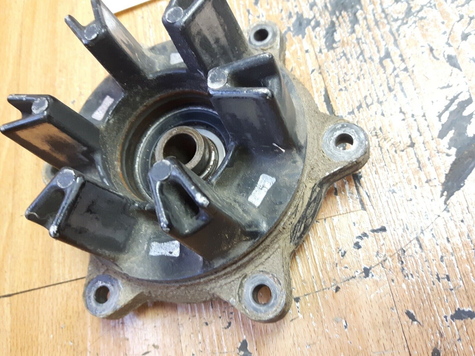Honda XL600R 1984 rear back wheel hub final driven sprocket flange 1983 - 1987