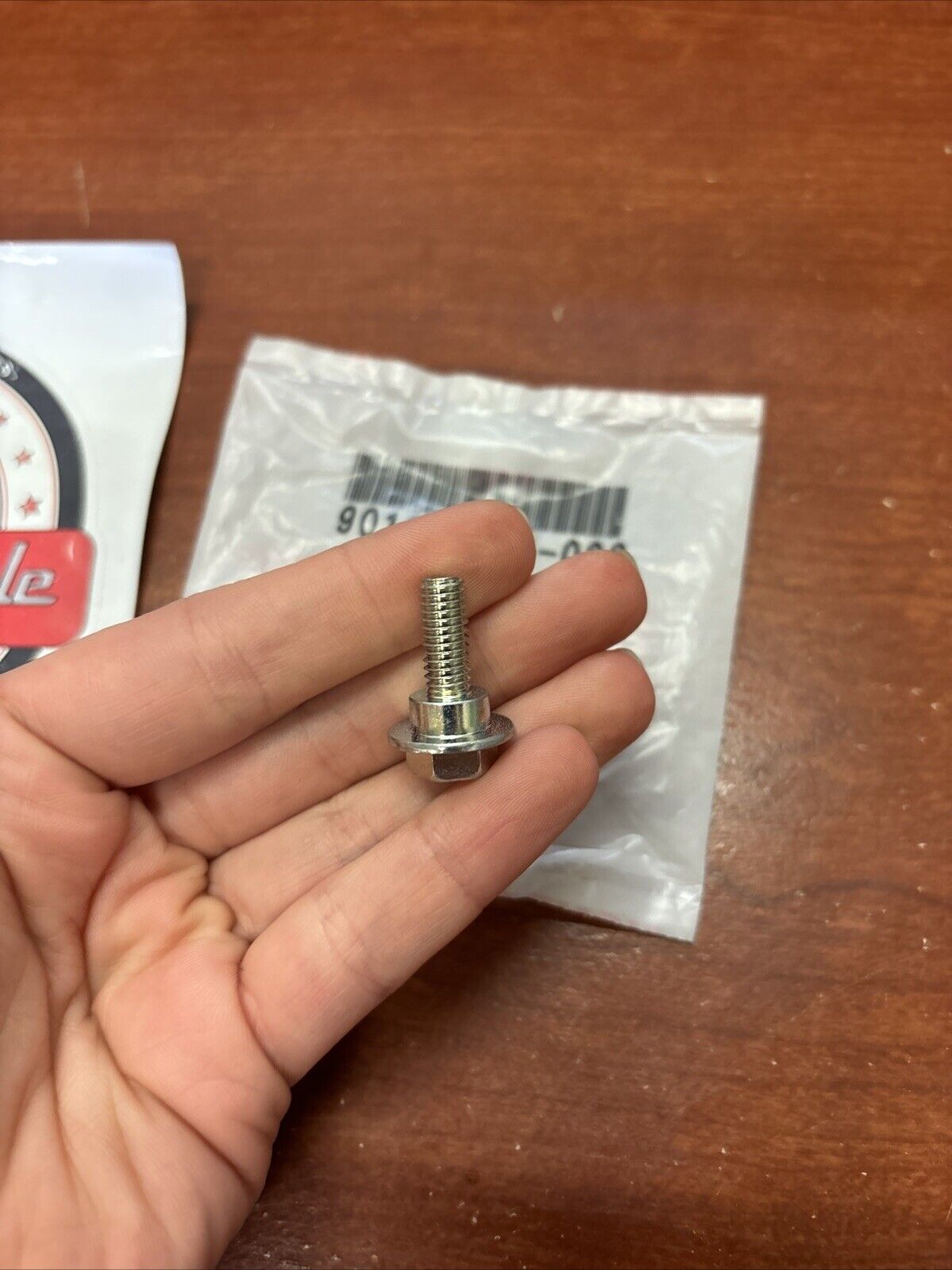 NOS Honda CBR900RR CHF50 GL1800 FRONT FENDER FIXING BOLT 90106-MM9-000 H135