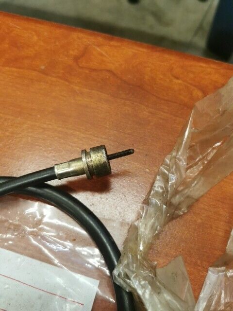 NOS Yamaha SPEEDOMETER CABLE 3J0-83550-00 SUB 1JN-83550-01-00 1JN-83550-02 Y164