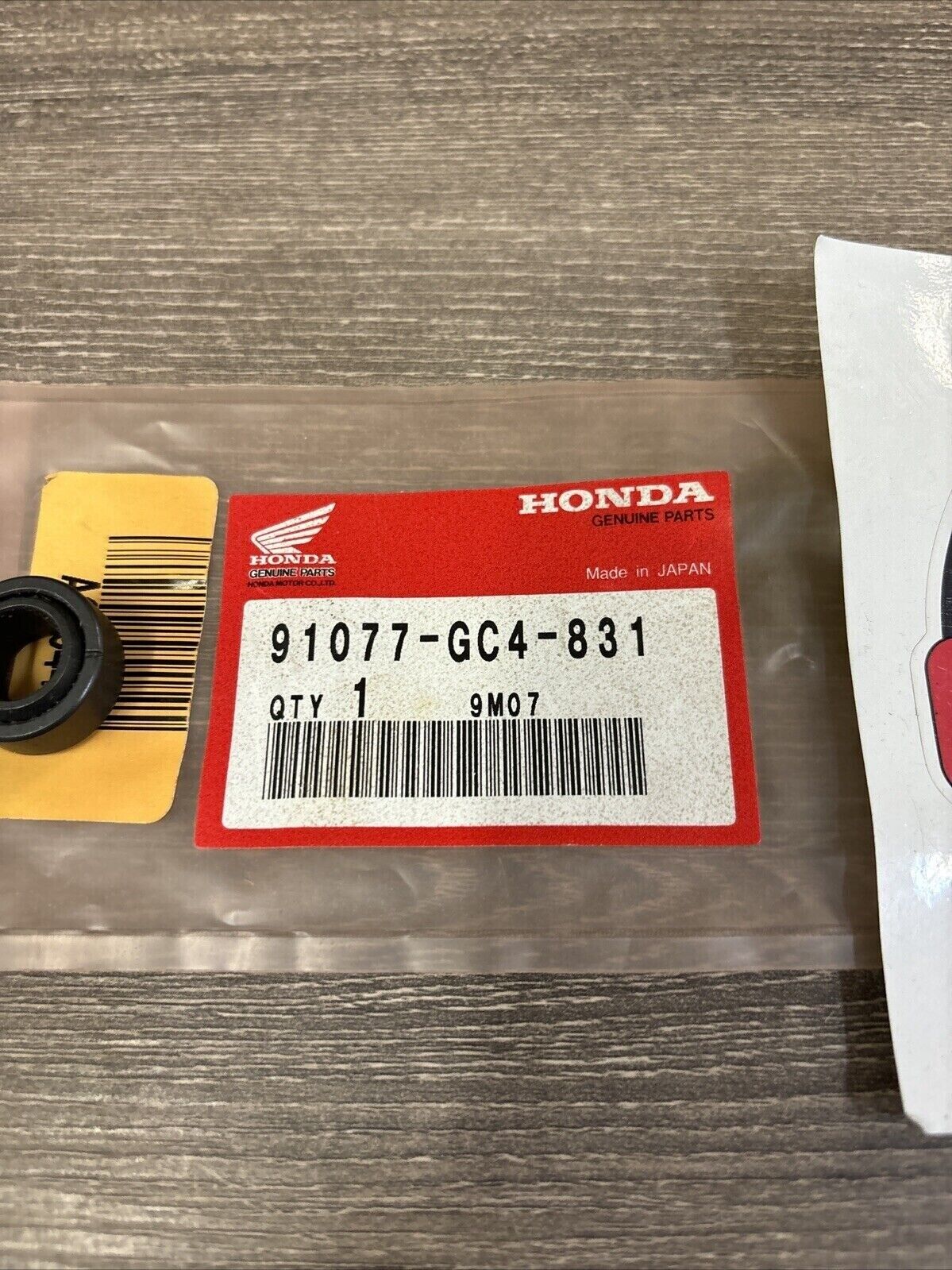 NOS Honda CR80 R CR250 R RTL250 S SHOCK ABSORBER BEARING 91077-GC4-831 H128