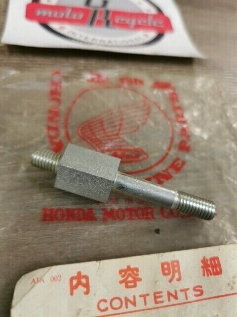 NOS HONDA SL125 SL125K1 BOLT  REAR CUSHION  90123-110-000 H88