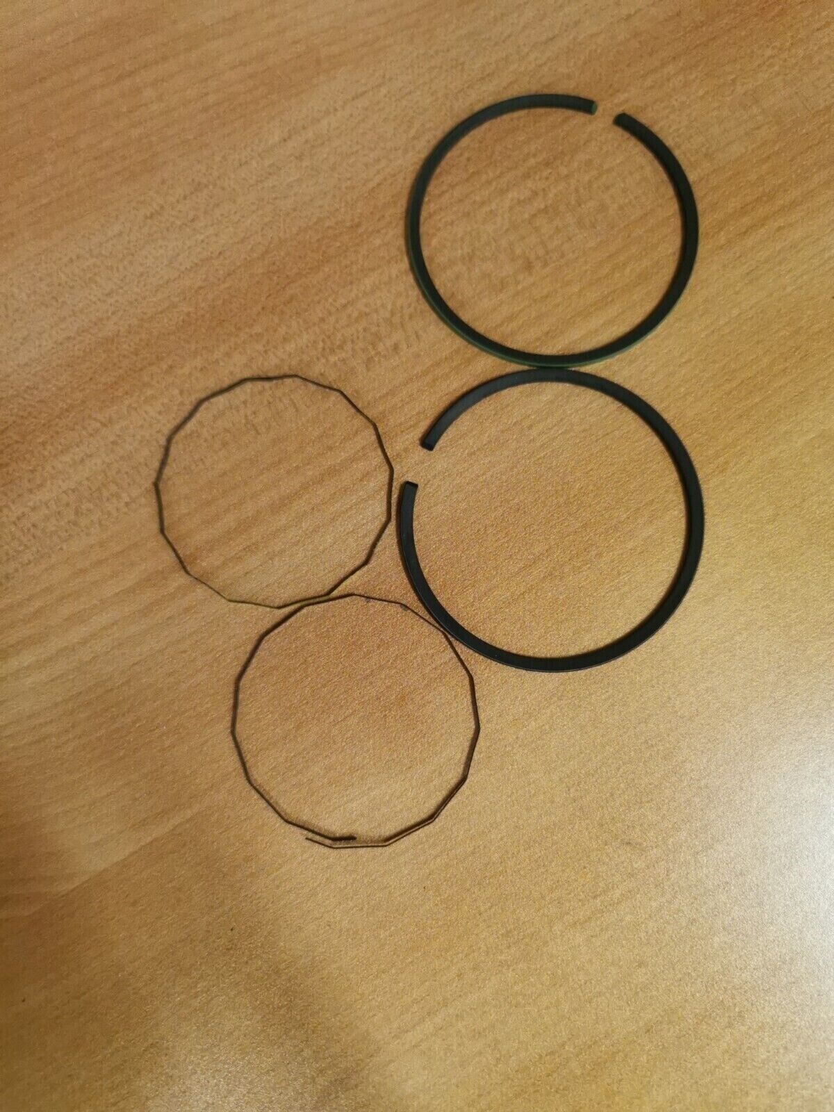 NOS YAMAHA R5 1970 - 1972   PISTON  RING SET 0.50   278-11610-21-00 Y48