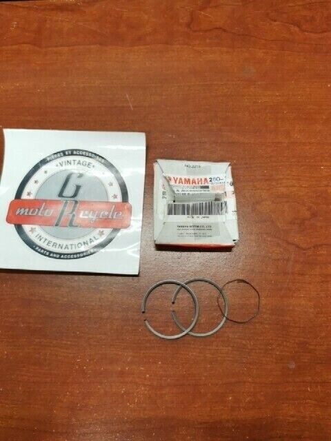 NOS Yamaha PW50 QT50 RD50 LC50 MJ50 PISTON RING SET (STD) 260-11601-03-00 Y105