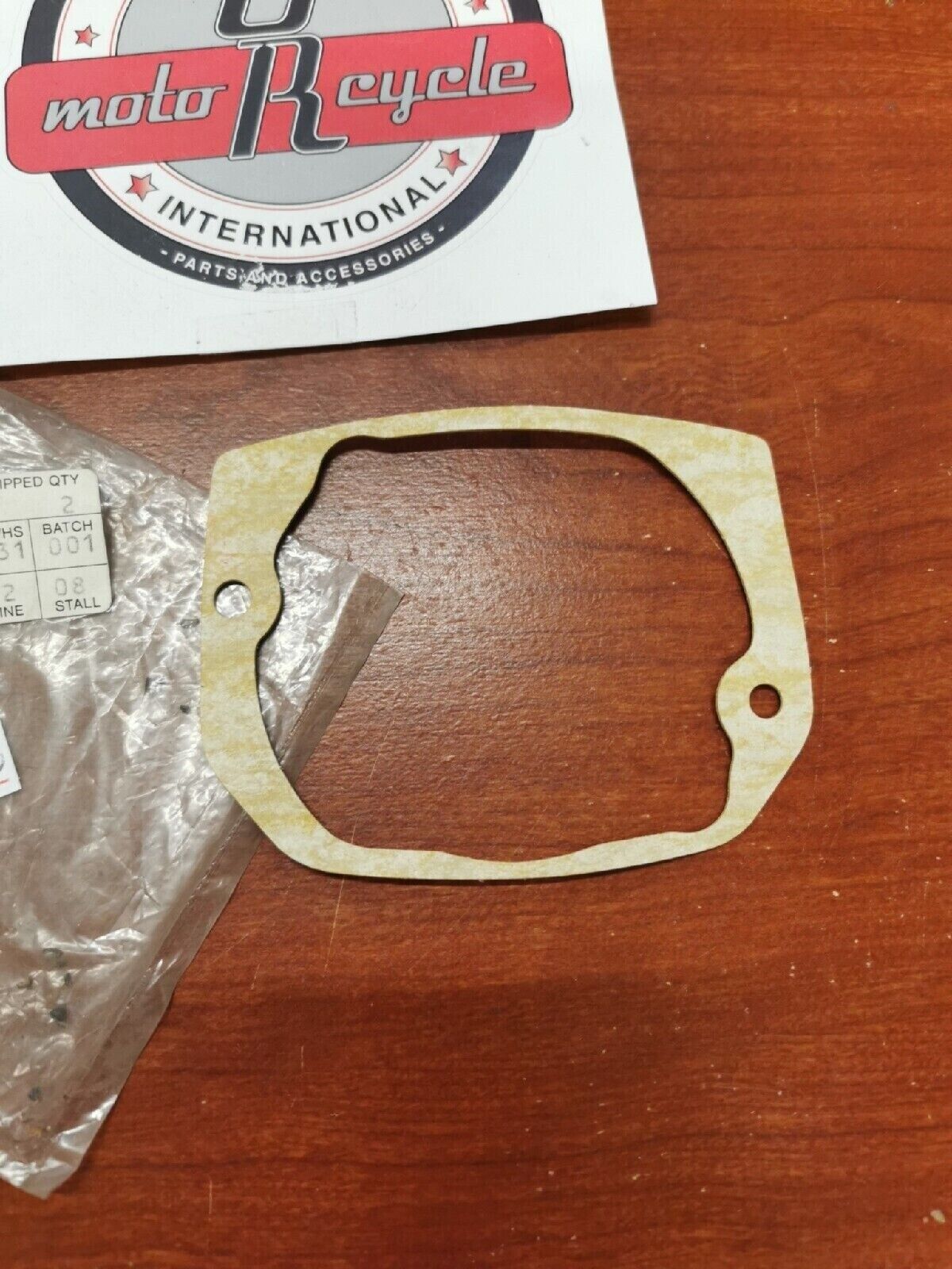 NOS Yamaha XS400 XS360 BREAKER COVER GASKET 1L9-11146-00-00 Y78