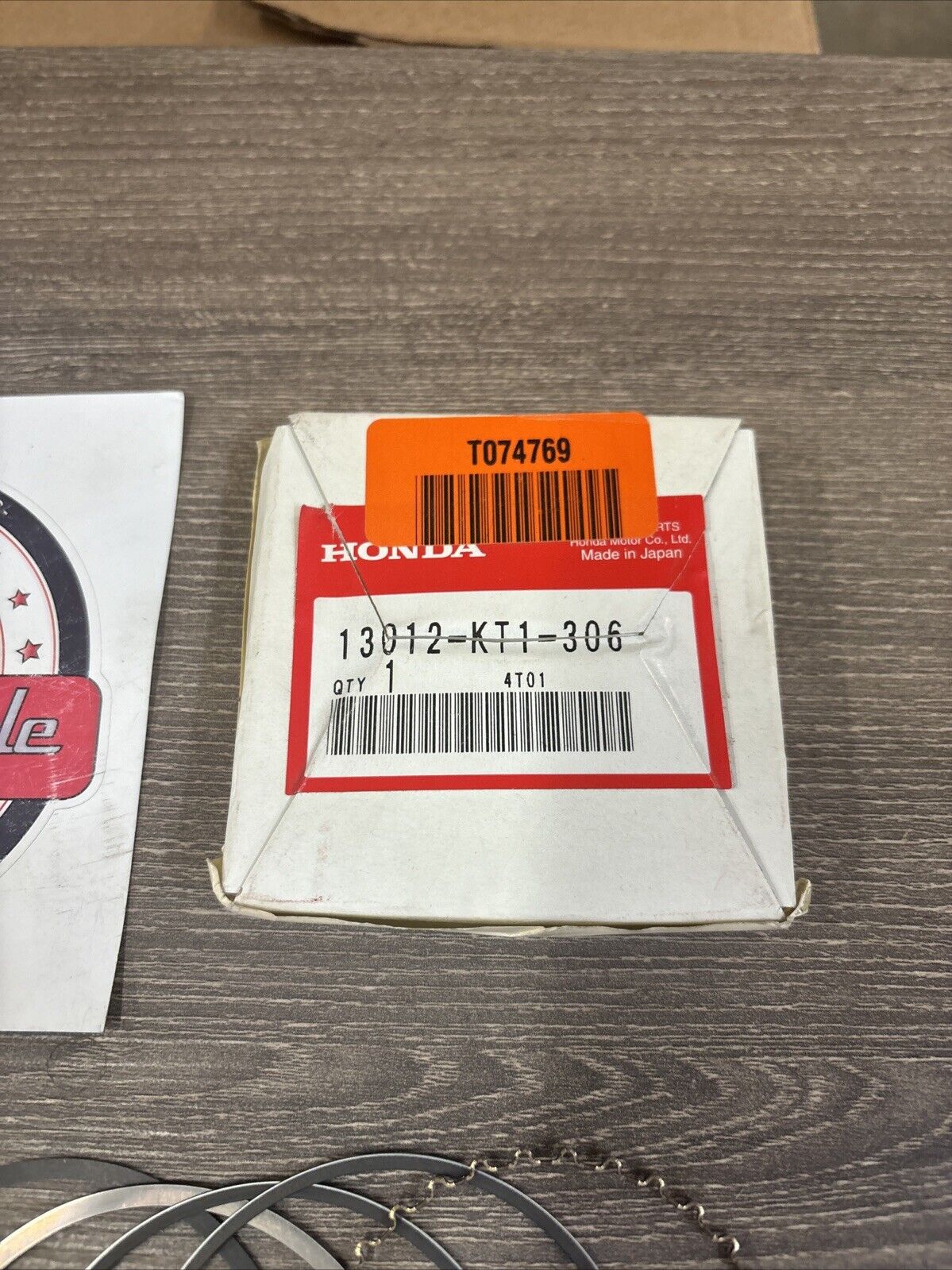 NOS Honda XL250R XR250L XR250R PISTON RING O/S 0.25 13012-KT1-306 H136