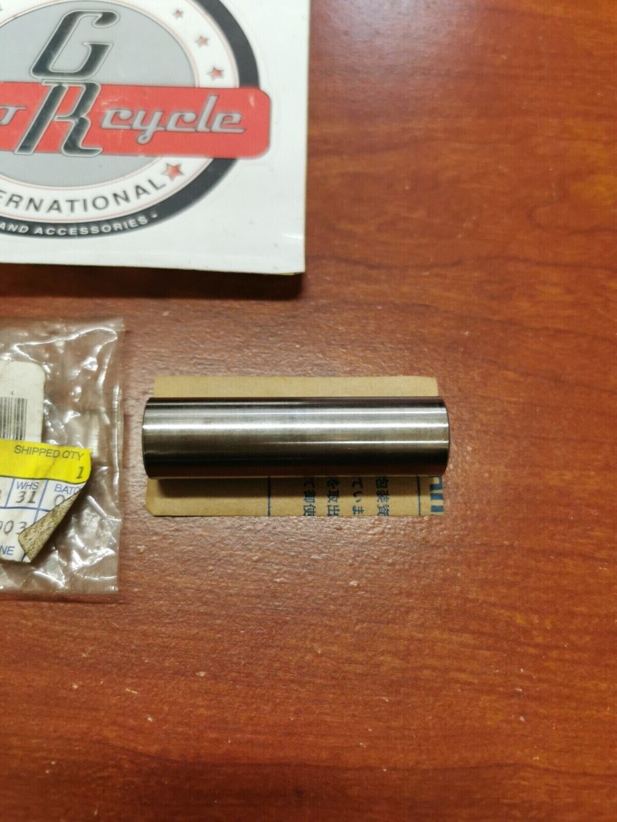 NEW NOS Yamaha TY175 MX175 AT1 AT2 CT2 DT175 PISTON PIN 251-11633-00-00 Y93