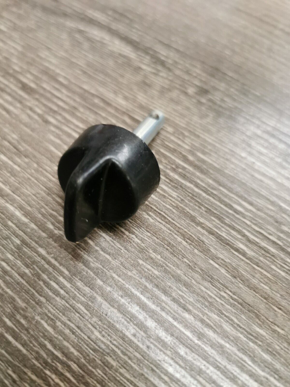 NOS YAMAHA TX650 XS650   SIDE COVER KNOB 447-21714-01  Y56