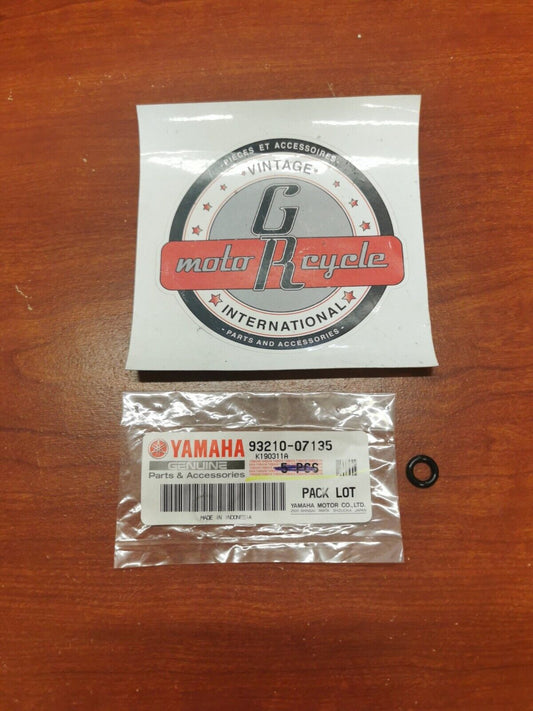 NEW NOS Yamaha YFM700 XVS1100 XT600 YZF750 O-RING 93210-07135-00 Y82