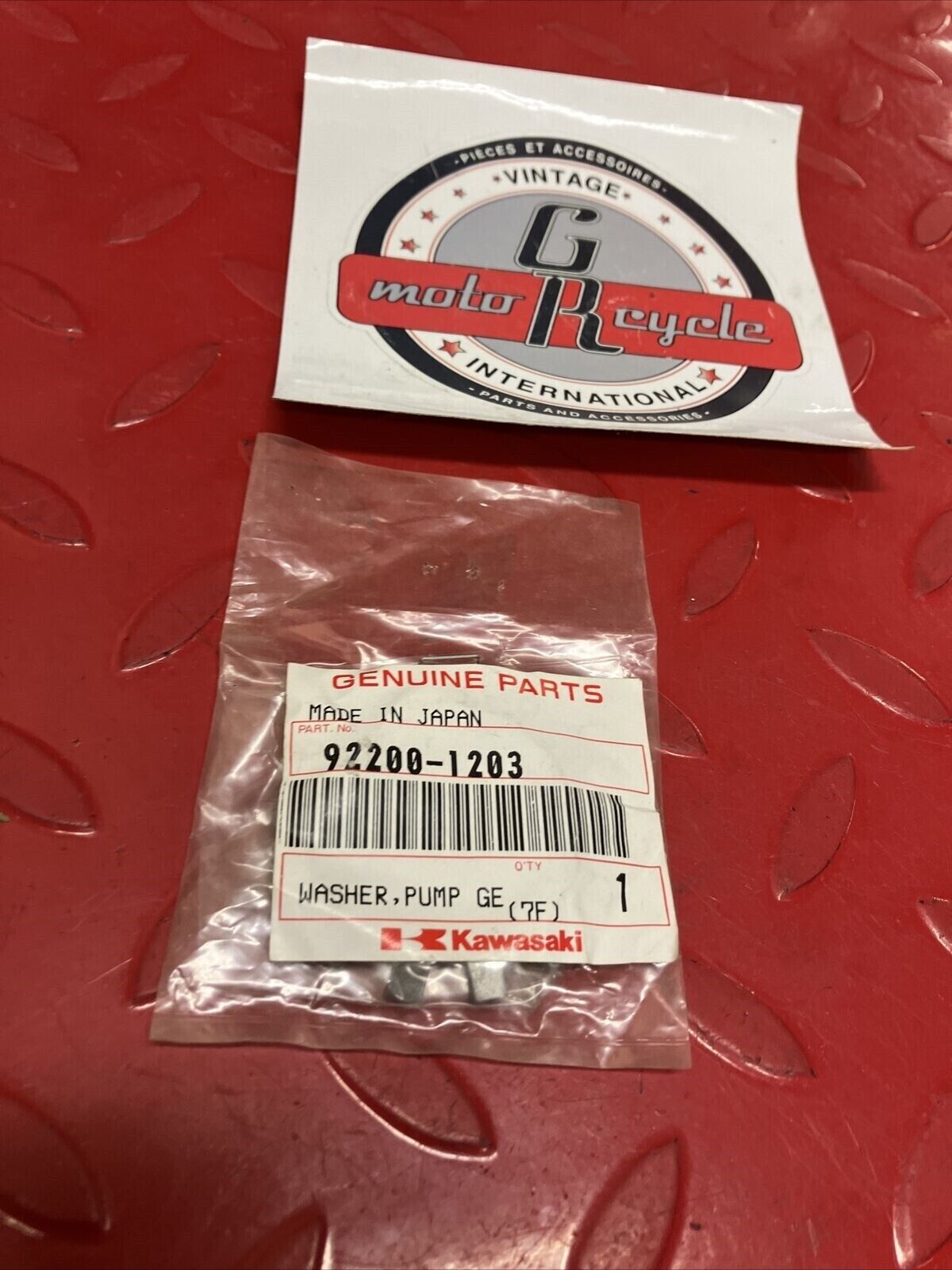 NEW NOS KAWASAKI KLF220 KLF250 KLF300 KEF300 PUMP GEAR WASHER 92200-1203 K15