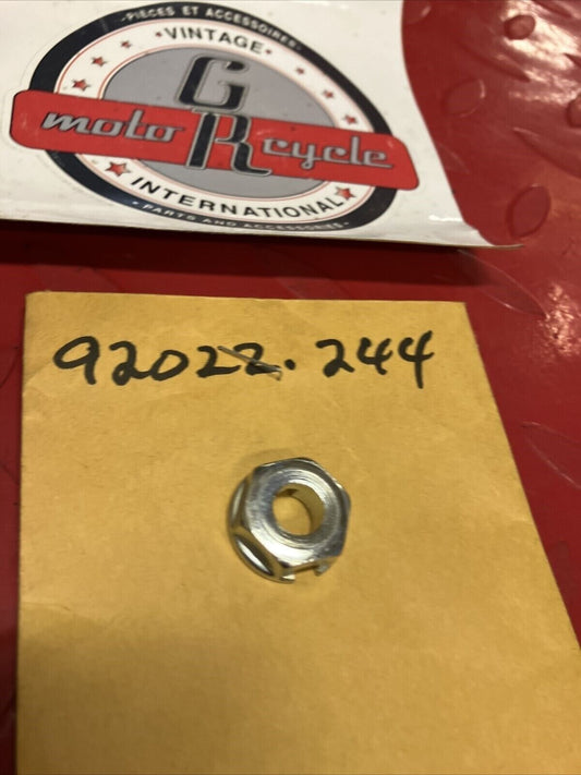 NOS KAWASAKI SPARK ADVANCER WASHER 92022-244 K19