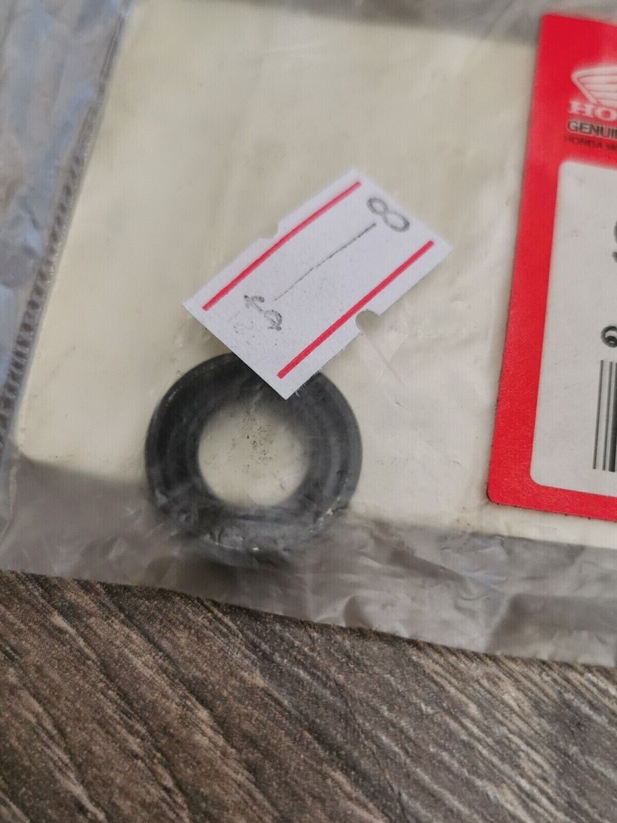 NOS HONDA OIL SEAL 10X17X4  ARAI 91202-KA3-711 H59