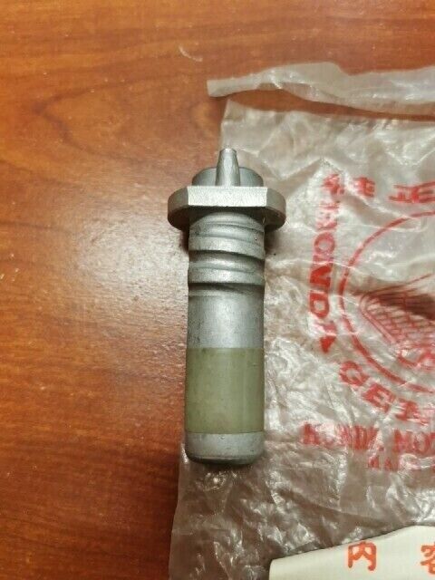 NOS Honda PS50 Z50A UPPER HOLDER 51504-064-020 H99
