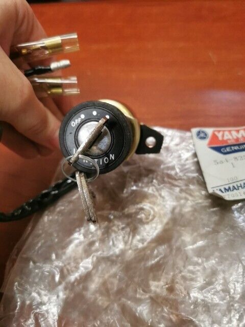 NOS Yamaha MAIN SWITCH 584-82508-50-00 SUB 584-82508-40-00 584-82508-80-00 Y140