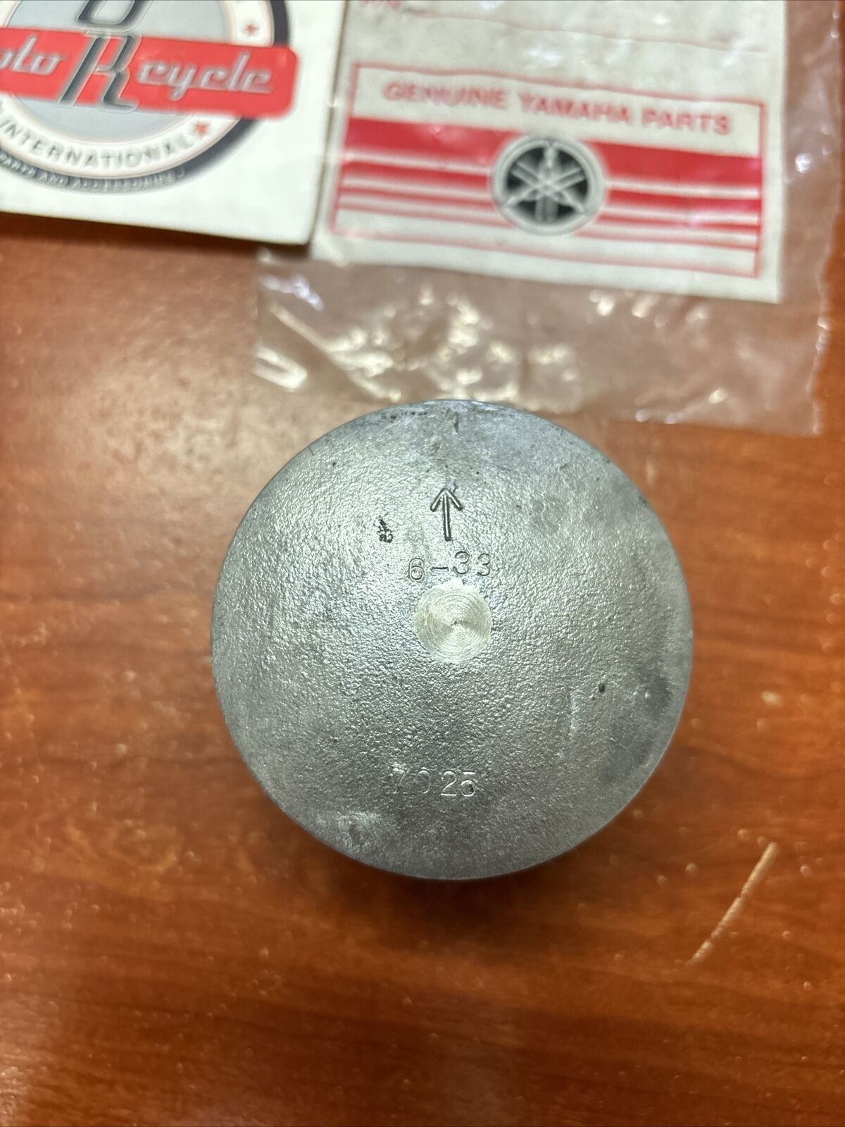 NOS Yamaha PISTON O/S 0.25 1M1-11635-00-00 SUB 1M1-11635-01-00 1M1-11630-11 Y176