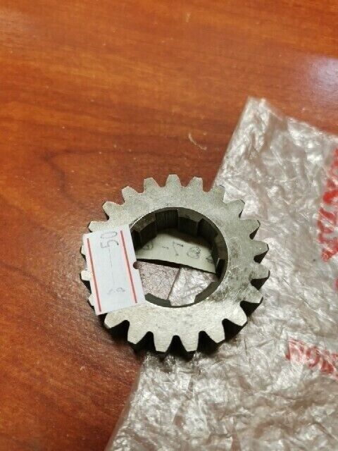 NOS Honda CB360T CJ360T MAINSHAFT SECOND GEAR 21T 23431-387-671 H90