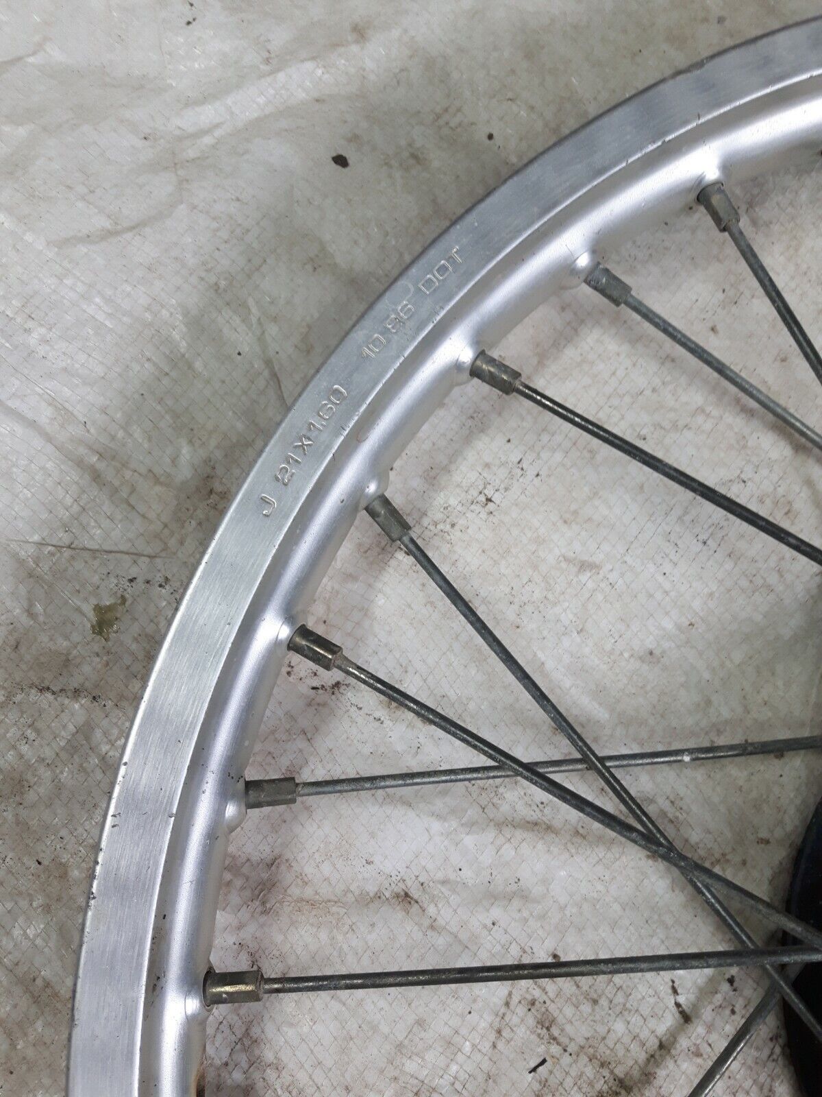 Honda XL250R 1984 front wheel rim hub 1985 1986 1987 44601-KG0-000 .