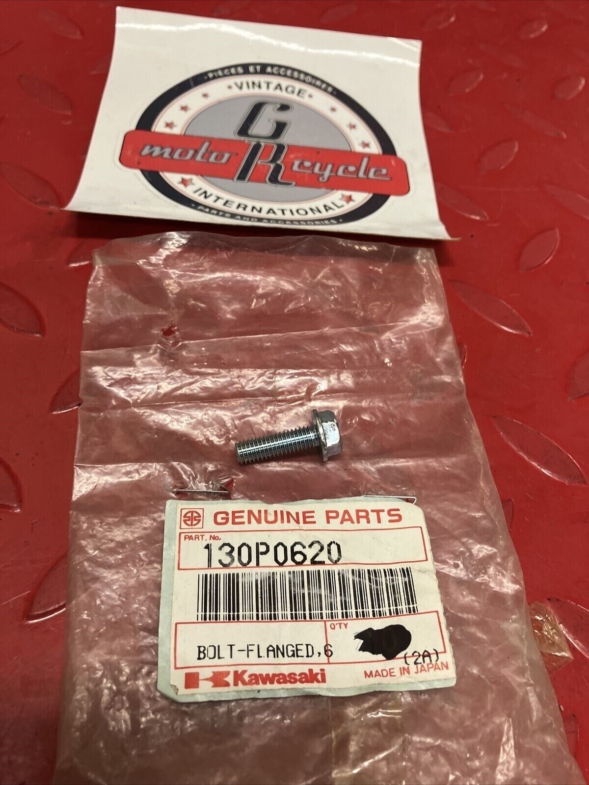 NOS KAWASAKI BOLT FLANGED 6X20 130P0620 K14
