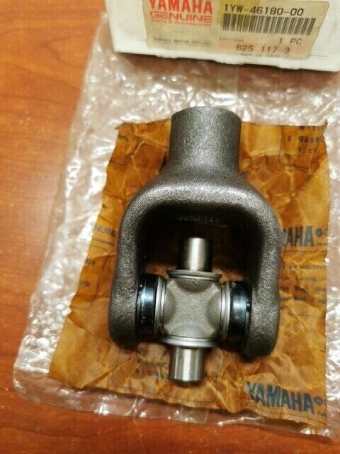 NOS Yamaha YFM350 REAR CROSS JOINT 1YW-46180-00-00 SUB. 1YW-46180-02-00 Y102