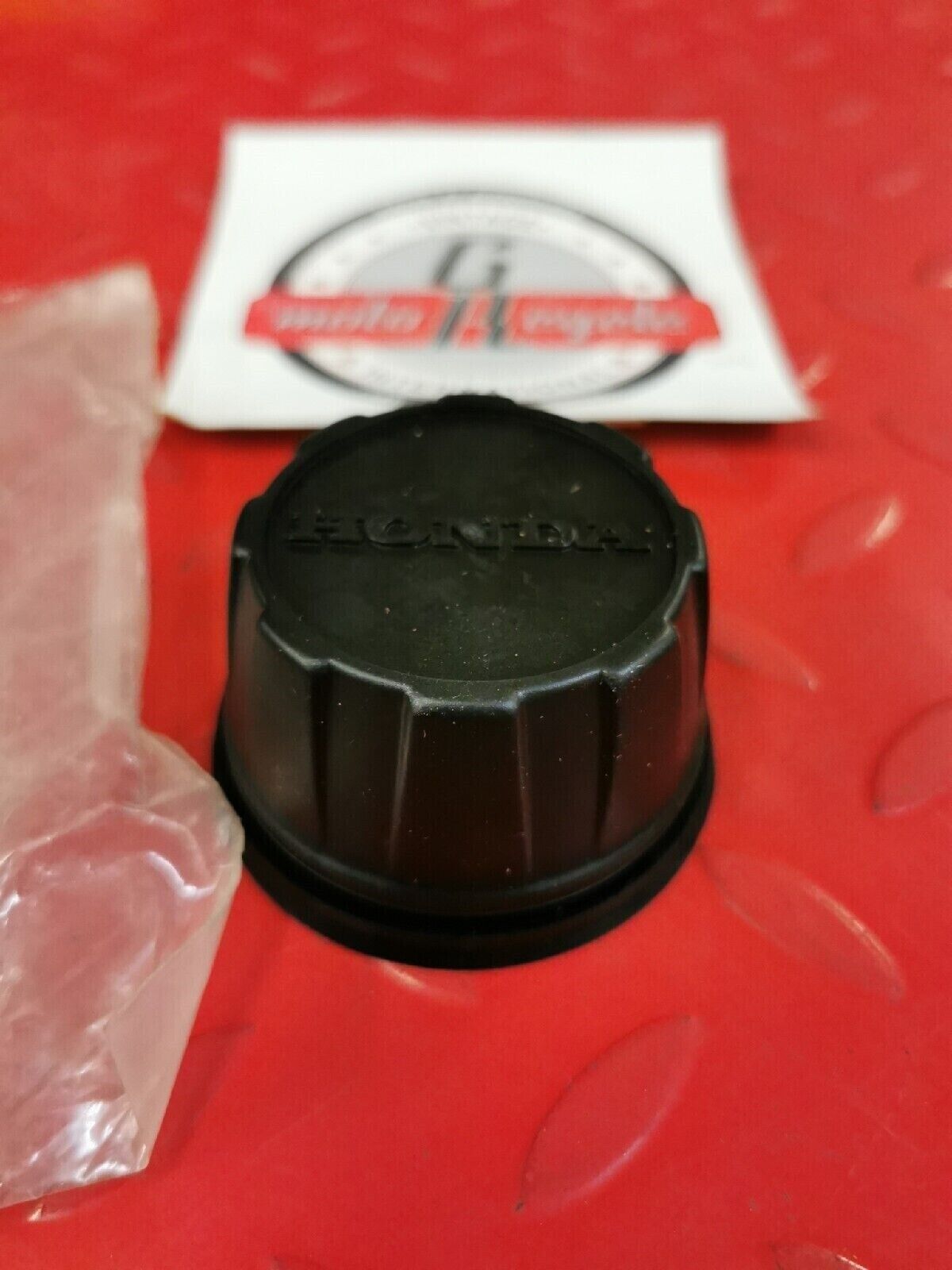 NOS HONDA TRX400 TRX250 TRX350 1989 - 2003 WHEEL CENTER CAP 44732-HC4-000 H39