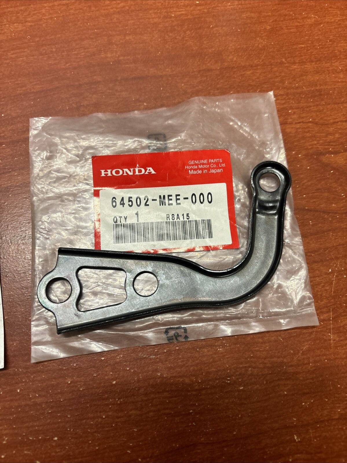 NEW NOS Honda 2003 - 2006 CBR600RR RIGHT COWL UPPER STAY B 64502-MEE-000 H171