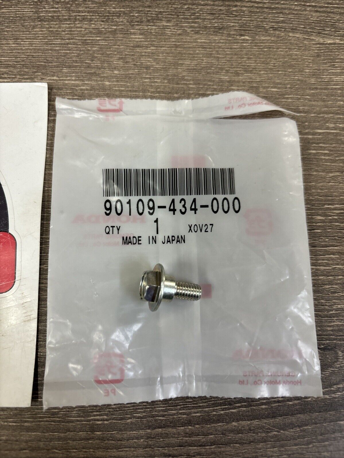 NOS Honda CBR1000F CH125 CRF50F CRF70F SPECIAL BOLT 6MM 90109-434-000 H130