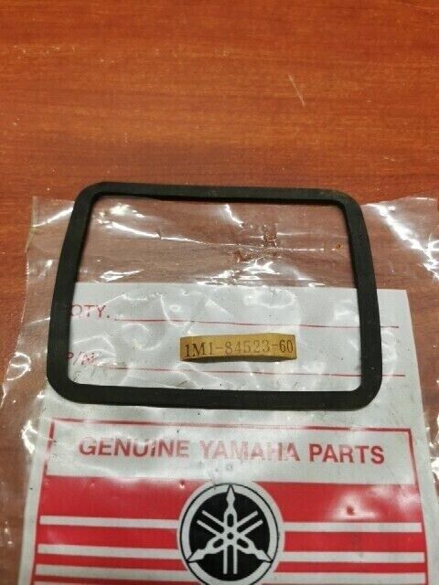 NOS Yamaha CA50 CW50 TAIL LENS GASKET 1M1-84523-60-00 SUB 3TJ-14457-00-00 Y131
