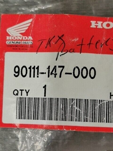 NOS HONDA C100CM C50BN 1988 -2008  BOLT FLANG 6MM 90111-147-000 H105