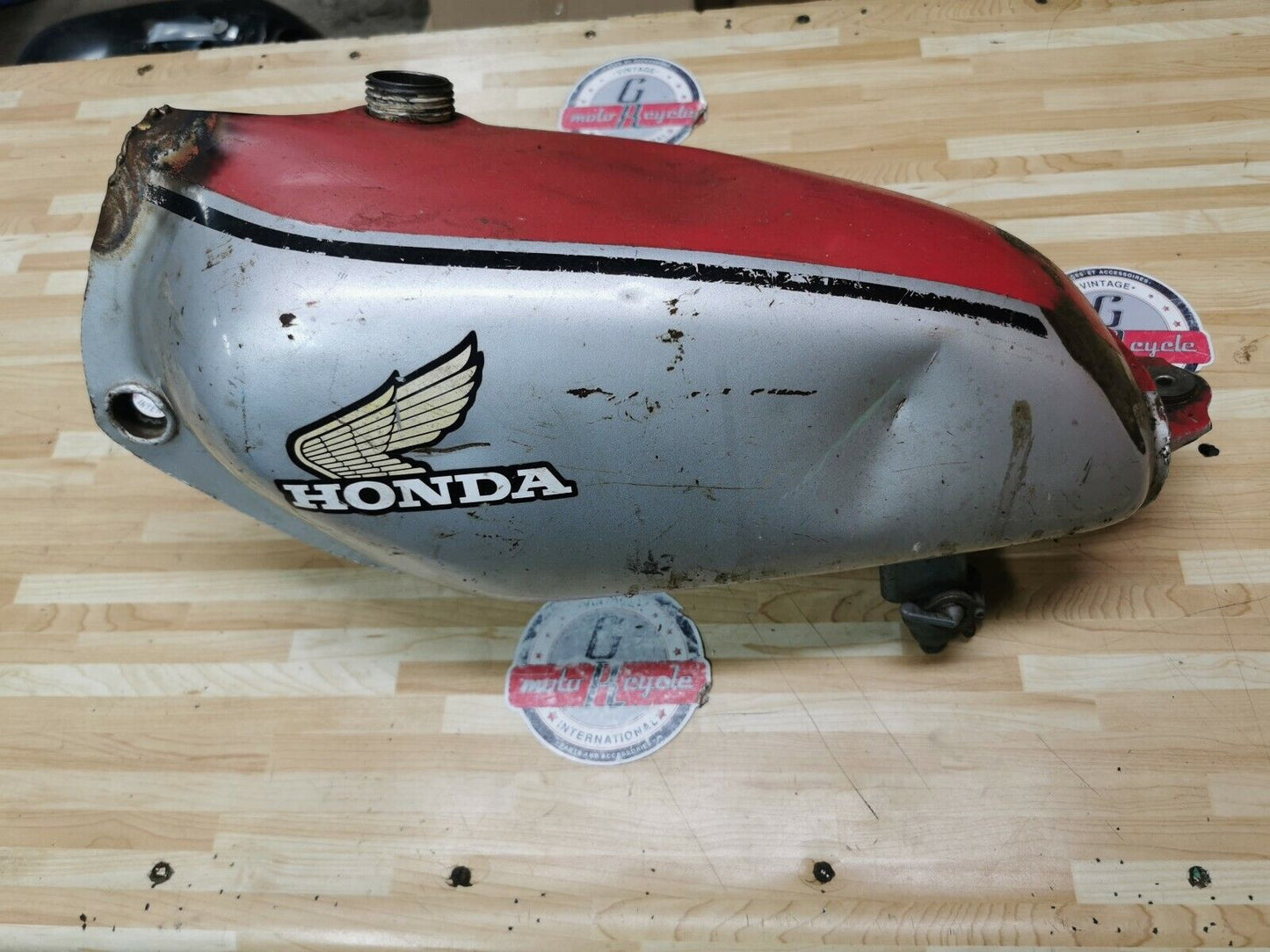 Honda MT125 1974 1975 1976 fuel tank gas petrol reservoir