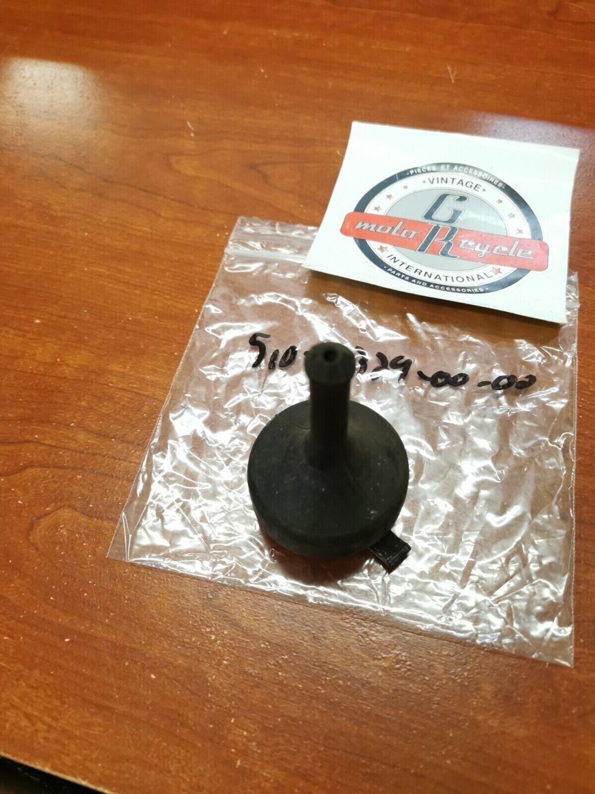 NOS Yamaha MX400 MX250 YZ400 IT465 IT400 IT250 RUBBER CAP 510-26329-00-00 Y91