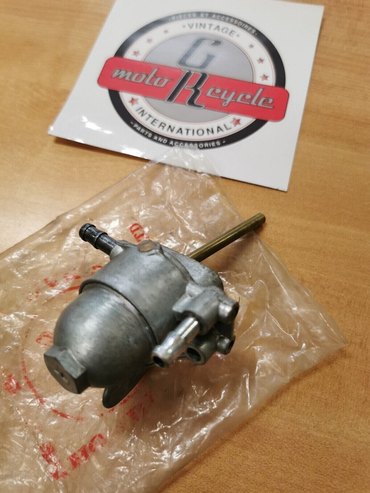 NOS HONDA CL175 CL350 CL450 1970 - 1975 PETCOCK 16950-292-000  H17