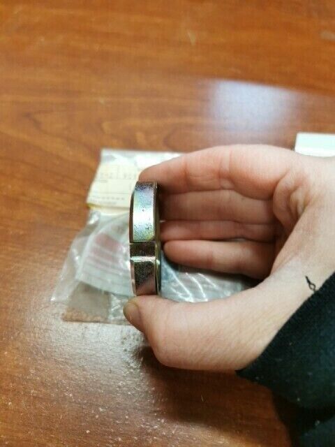 NOS Yamaha YFM200 YFM225 YFM350 YTM200 YTM225 NUT 90179-40419-00 Y116