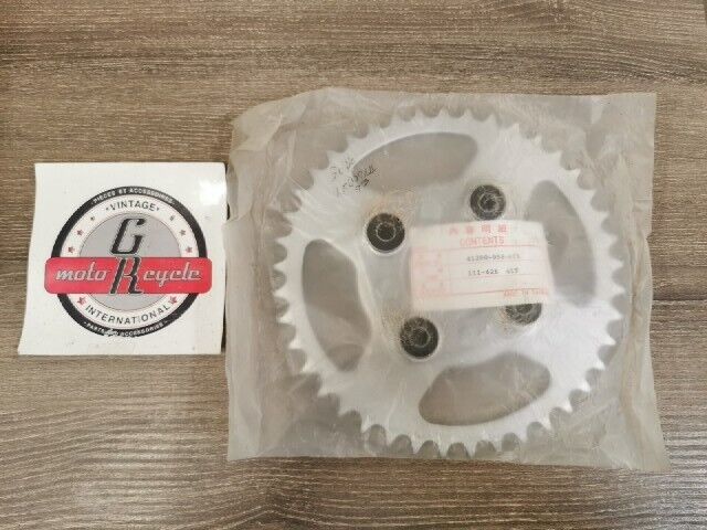 NOS Honda ATC185S 1983 Rear Drive Sprocket 41T 41200-958-671  111-426 J57